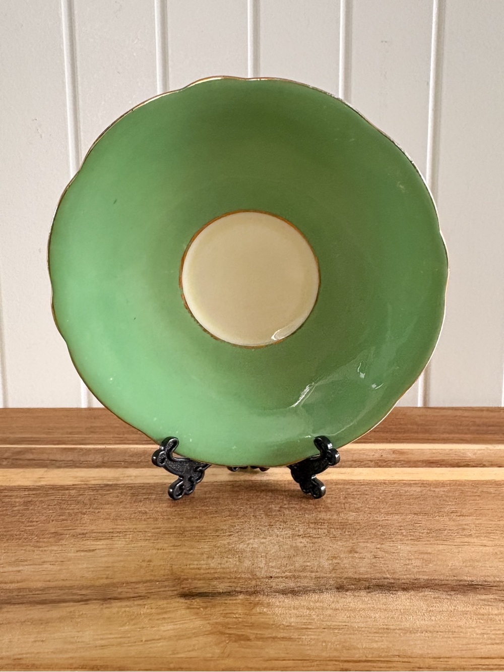 Vintage Aynsley England Green Gold Bone China Teacup Saucer 5.5”